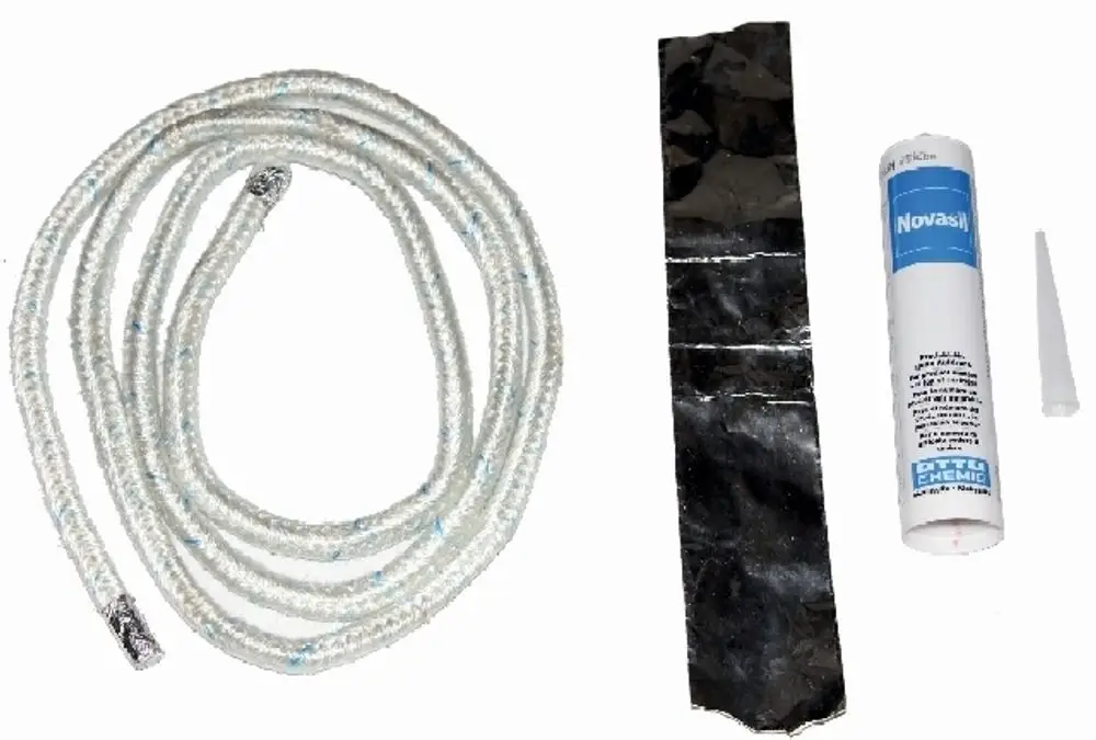 Dichtschnur-Set von Wolf, bestehend aus einer weißen Dichtschnur, einer schwarzen Folie und einem Kleber für die Abdichtung von Wendeküretüren.